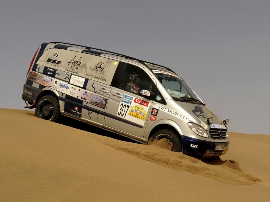  Mercedes-Benz Viano 4Matic Rally Car 2003 года  (фото 2 из 7)